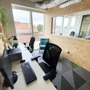 Desk in West-Yorkshire, England - Image 2