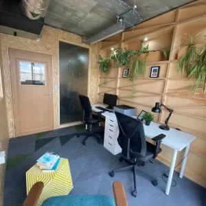 Desk in West-Yorkshire, England - Image 3