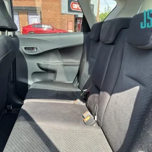 2011 Toyota Verso 1.33 Dual VVT-i T Spirit MPV 5-door petrol manual - Image 7