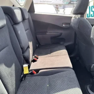 2011 Toyota Verso 1.33 Dual VVT-i T Spirit MPV 5-door petrol manual - Image 8