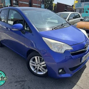 2011 Toyota Verso 1.33 Dual VVT-i T Spirit MPV 5-door petrol manual