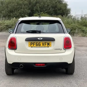 2016 MINI Hatch 1.5 Cooper D 5dr Diesel Manual - Image 6