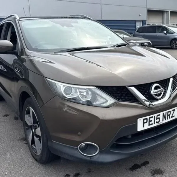 2015 Nissan Qashqai 1.2 DIG-T n-tec+ SUV