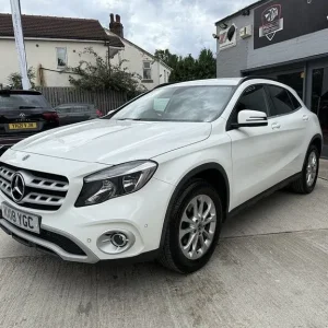 2018 Mercedes-Benz GLA 200 SE SUV Auto - Image 3