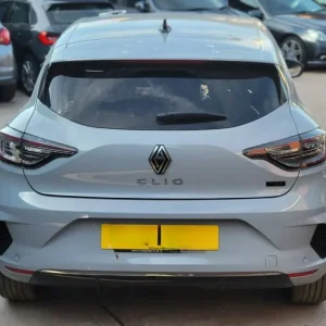 2024 Renault Clio 1.6 E-TECH Hybrid 5 Door Auto - Image 4