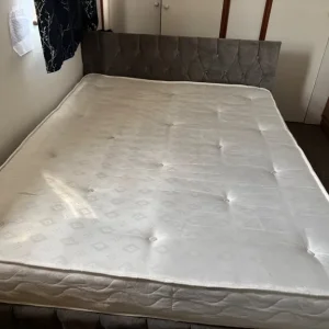 Double bed - Image 2