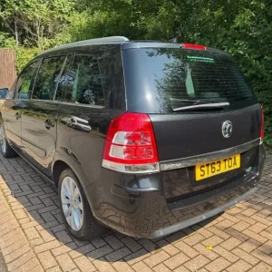2013 Vauxhall Zafira 1.8 16V Design MPV 5-door Petrol Manual - Image 3