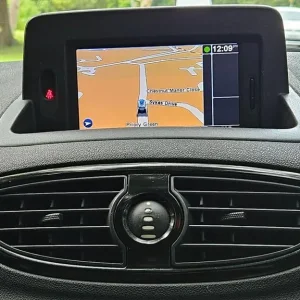 2012 Renault Clio 1.2 Dynamique TomTom Euro 5 3dr HATCHBACK Petrol Manual - Image 3