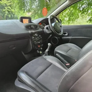 2012 Renault Clio 1.2 Dynamique TomTom Euro 5 3dr HATCHBACK Petrol Manual - Image 7