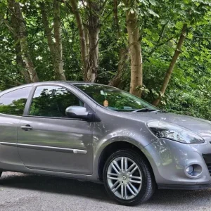 2012 Renault Clio 1.2 Dynamique TomTom Euro 5 3dr HATCHBACK Petrol Manual - Image 8