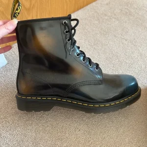 Gents Doc Marten boots - Image 2