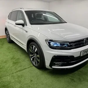 2018 Volkswagen Tiguan Allspace 2.0 TDI 4Motion R-Line 5dr DSG Estate - Image 4