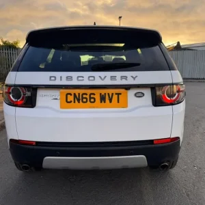 2016 Land Rover Discovery Sport 2.0 TD4 180 HSE 5dr Auto ESTATE Diesel Automatic - Image 3