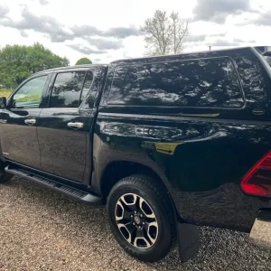 2021 Toyota Hilux Double Cab Diesel 4x4 - Image 2