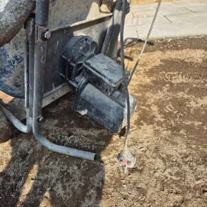 Concrete mixer - Image 2