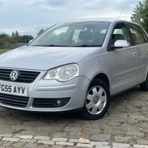 Volkswagen Polo 2005 Manual 5-door Hatchback - Image 4