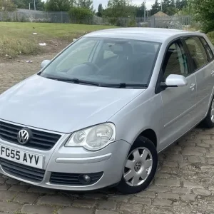 Volkswagen Polo 2005 Manual 5-door Hatchback - Image 6