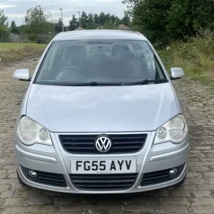 Volkswagen Polo 2005 Manual 5-door Hatchback - Image 8
