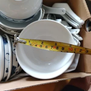 Chinese ceramic bowls and spoons - Image 2