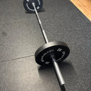 20kg Olympic Bar with 2x20kg Bumper Plates
