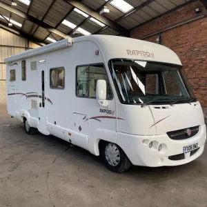 FIAT DUCATO RAPIDO 9096F 4 BERTH MOTOR HOME - Image 3