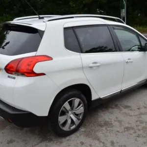 2014 Peugeot 2008 Crossway Hatchback - Image 4