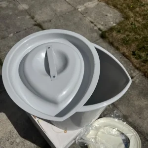 Portable Toilet - Image 4