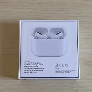 Apple AirPods Pro with MagSafe case - Image 5