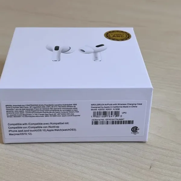 Apple AirPods Pro with MagSafe case