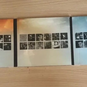 Robbie Williams Greatest Hits 1990-2010 2CD Album - Image 2