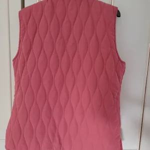 Pink Gilet by Jack Murphy size 10-12 - Image 5
