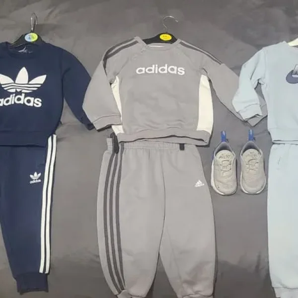 Kids clothes