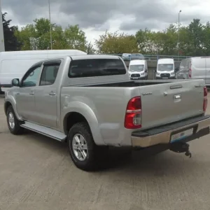 Toyota Hilux 2.5 D-4D HL3 Silver Manual Diesel 2012 - Image 5