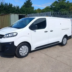 2022 Vauxhall Vivaro L2H1 F2900 Dynamic LWB Diesel Box Van - Image 2