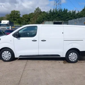 2022 Vauxhall Vivaro L2H1 F2900 Dynamic LWB Diesel Box Van - Image 3