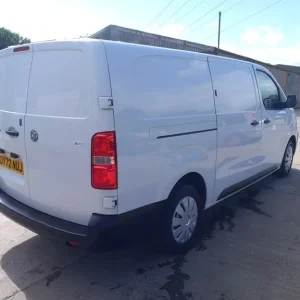 2022 Vauxhall Vivaro L2H1 F2900 Dynamic LWB Diesel Box Van - Image 5