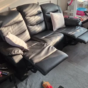 Recliner 3 seater sofas - Image 4