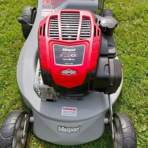Briggs and Stratton 675exi lawn mower - Image 2