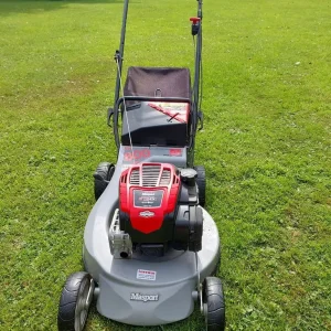Briggs and Stratton 675exi lawn mower