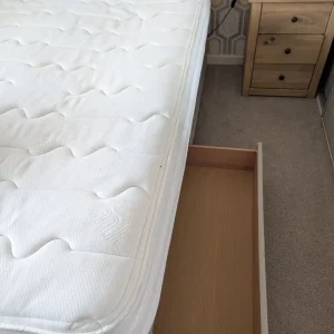 double divan bed with mattress and drawers - Image 4