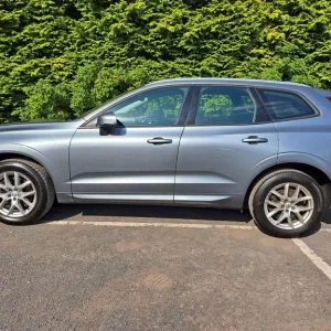 2017 Volvo XC60 2.0 T5 Momentum AWD Estate - Image 8
