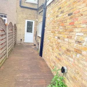 Two Double Rooms – Garden Access, Clive Road - Image 7