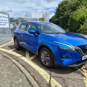 2022 Nissan Qashqai DIG-T ACENTA PREMIUM Automatic Hatchback - Image 3