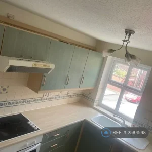 2 bedroom flat in Darlington Court, Basildon, Essex (2 bed) - Image 5