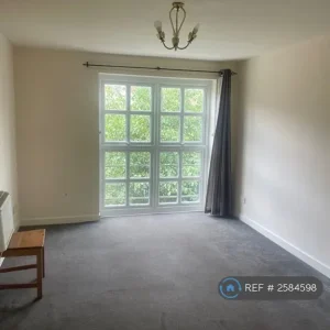 2 bedroom flat in Darlington Court, Basildon, Essex (2 bed) - Image 6