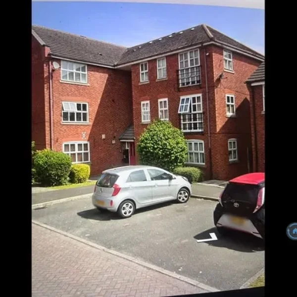 2 bedroom flat in Darlington Court, Basildon, Essex (2 bed)