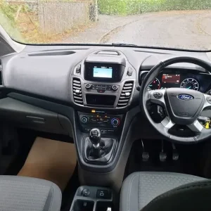 2021 Ford Tourneo Connect 1.5 EcoBlue Zetec Euro 6 (s/s) 5dr MPV Diesel Manual - Image 2