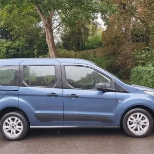 2021 Ford Tourneo Connect 1.5 EcoBlue Zetec Euro 6 (s/s) 5dr MPV Diesel Manual - Image 3