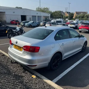2011 VW Jetta 2.0TDI - Image 4