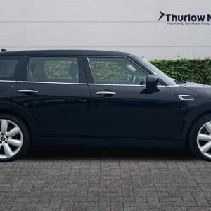 2020 MINI Clubman Cooper Exclusive 1.5L Estate with Manual - Image 2